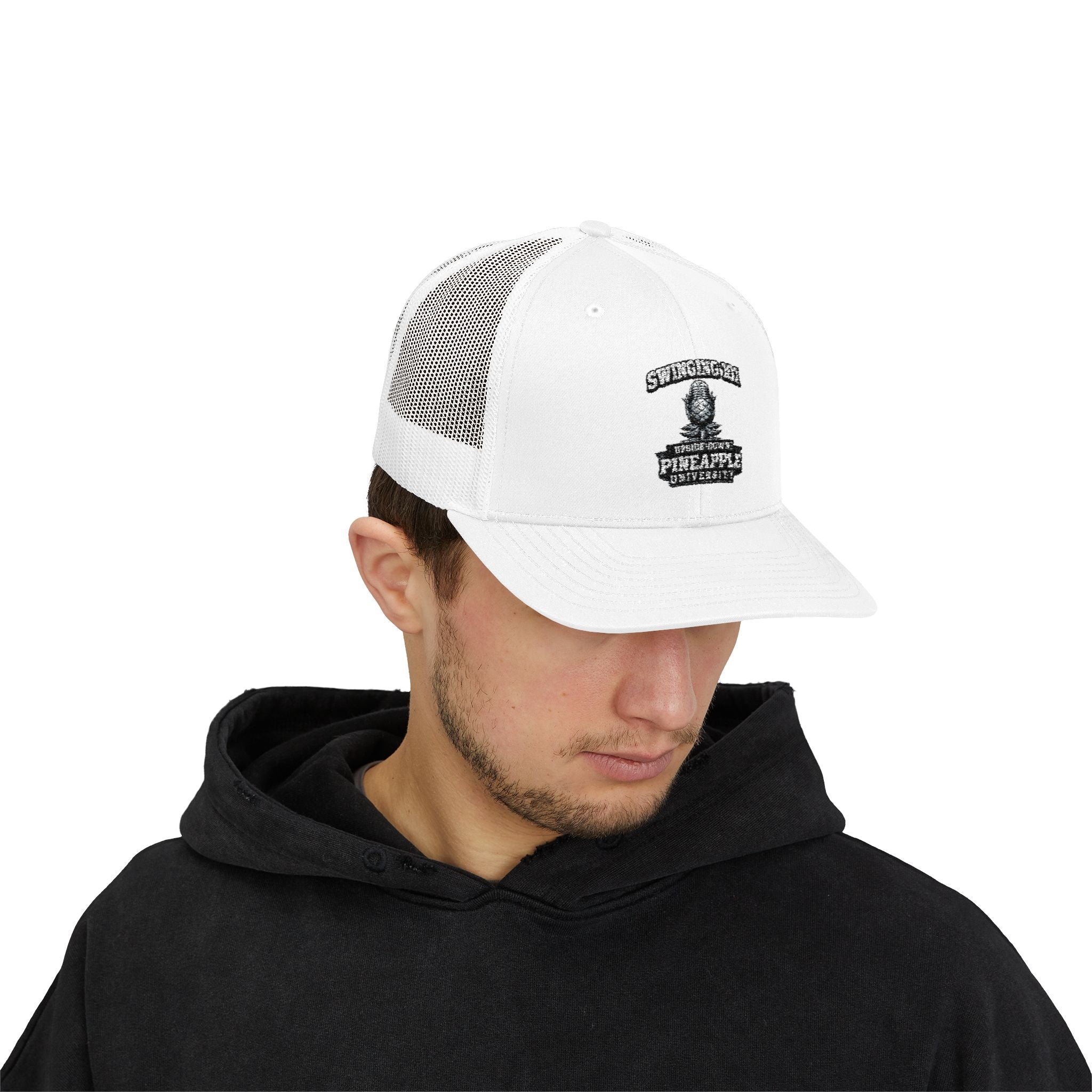 Snapback Swinging 101 University Trucker Cap