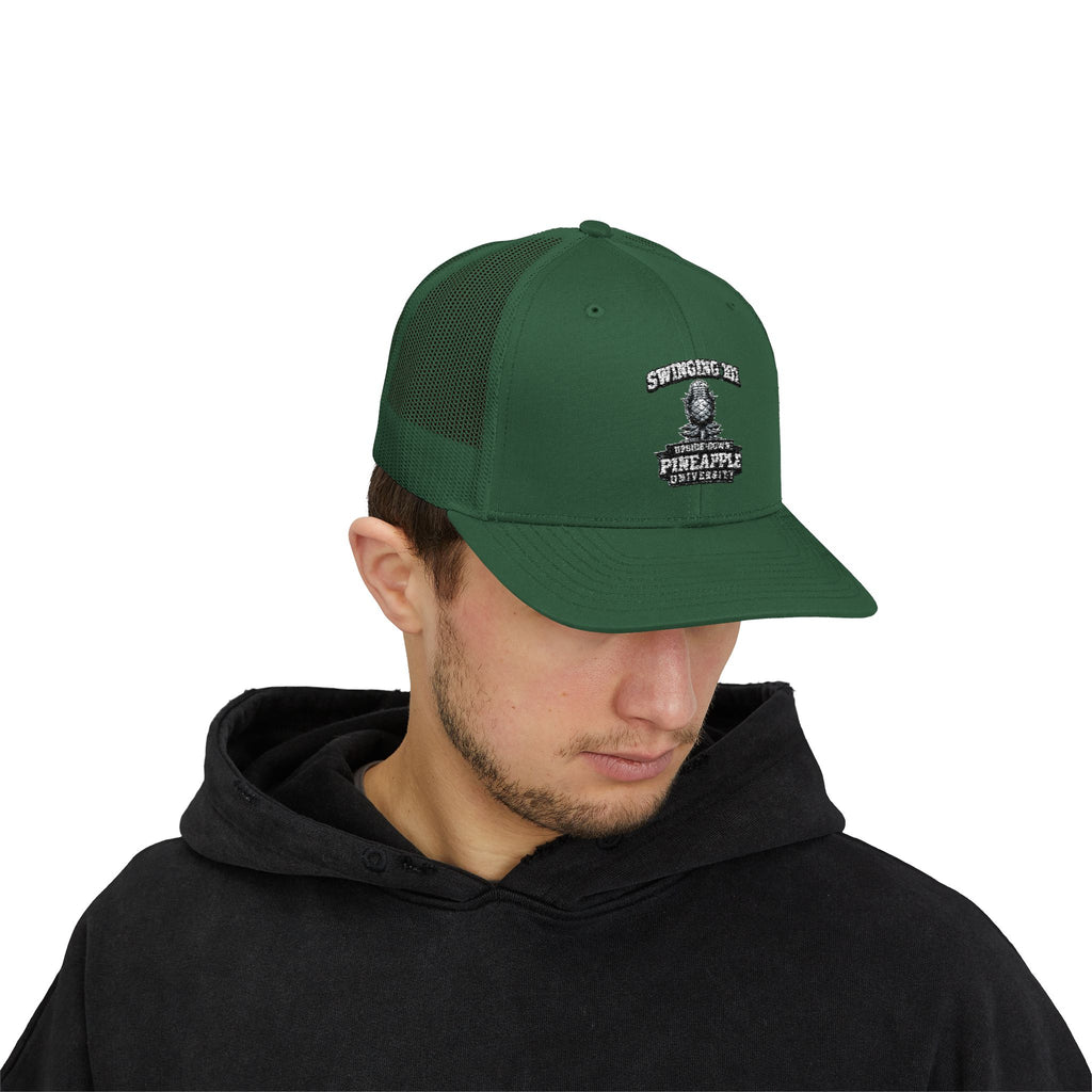 Snapback Swinging 101 University Trucker Cap