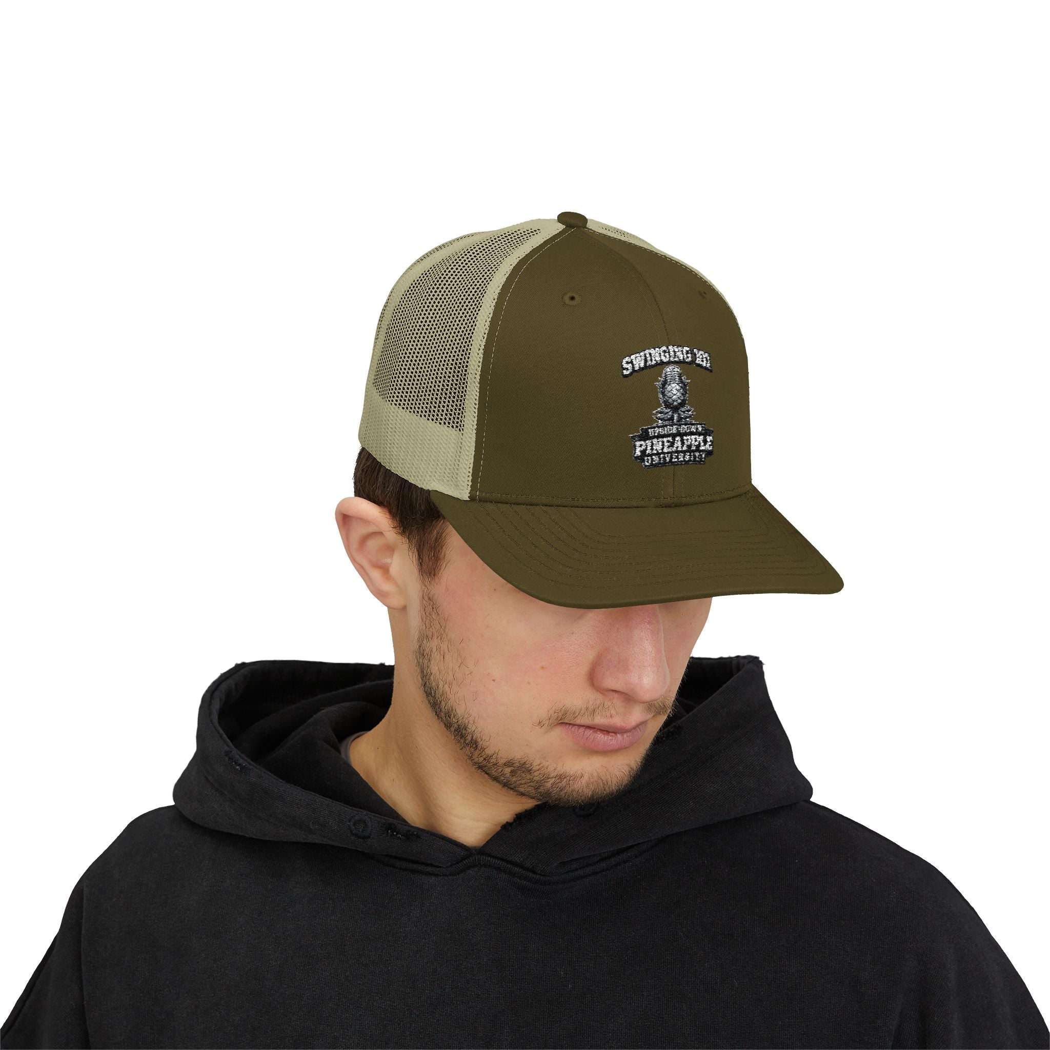 Snapback Swinging 101 University Trucker Cap