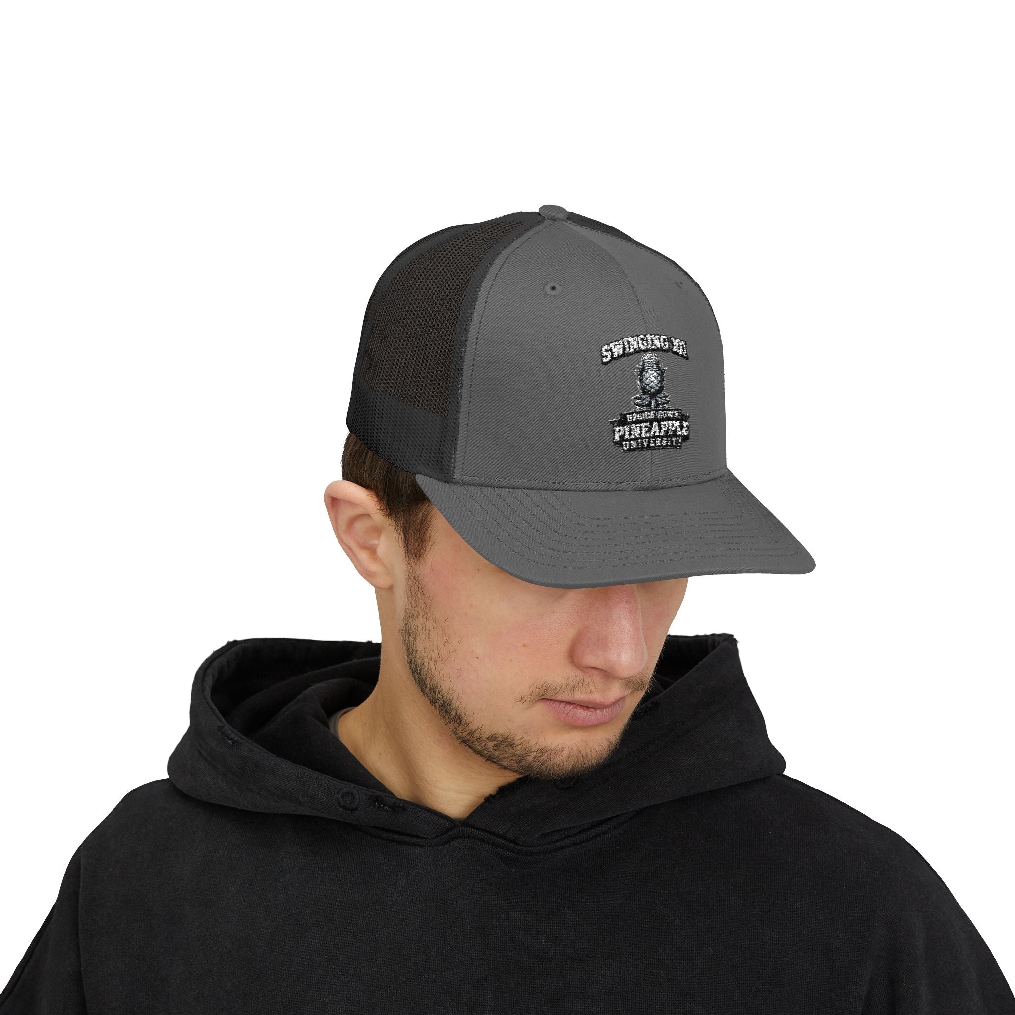 Snapback Swinging 101 University Trucker Cap