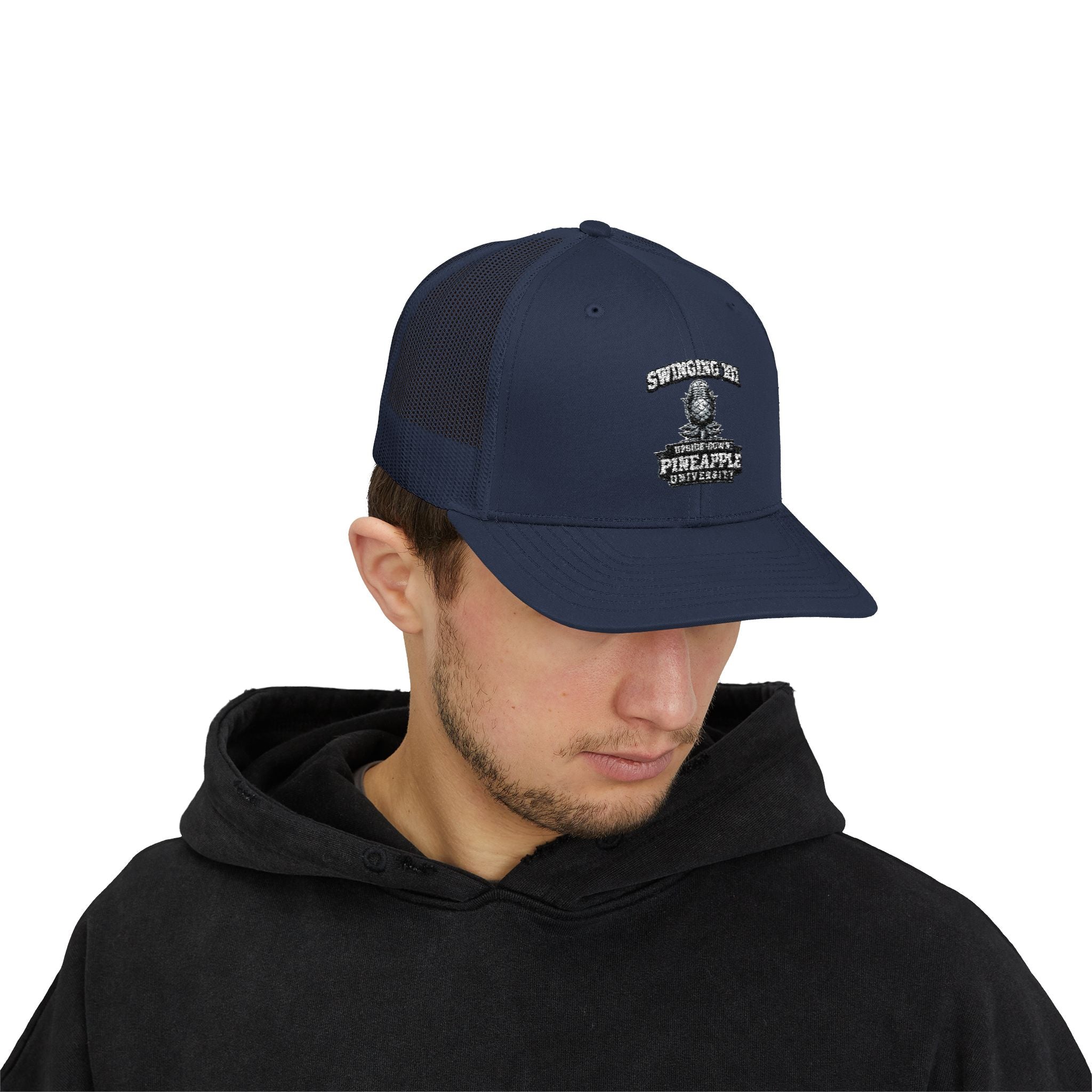 Snapback Swinging 101 University Trucker Cap